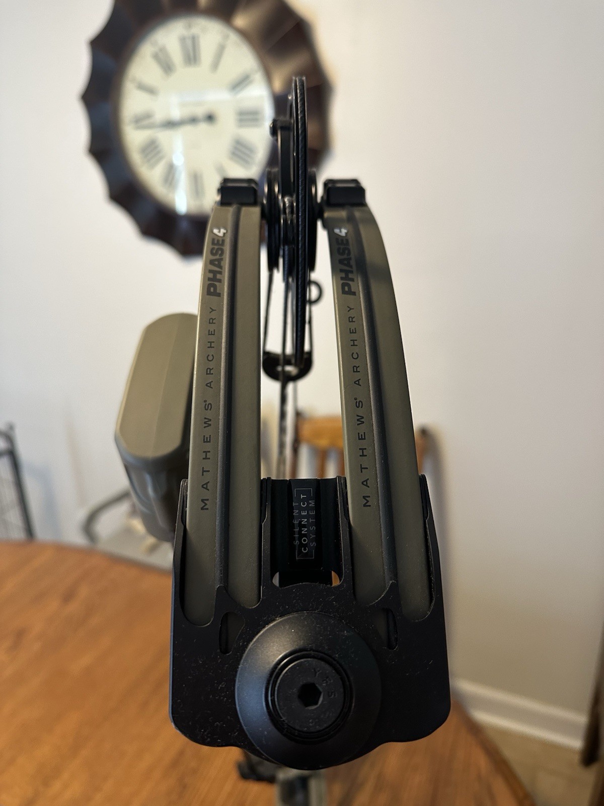 Mathews Phase 4 33 Right Hand