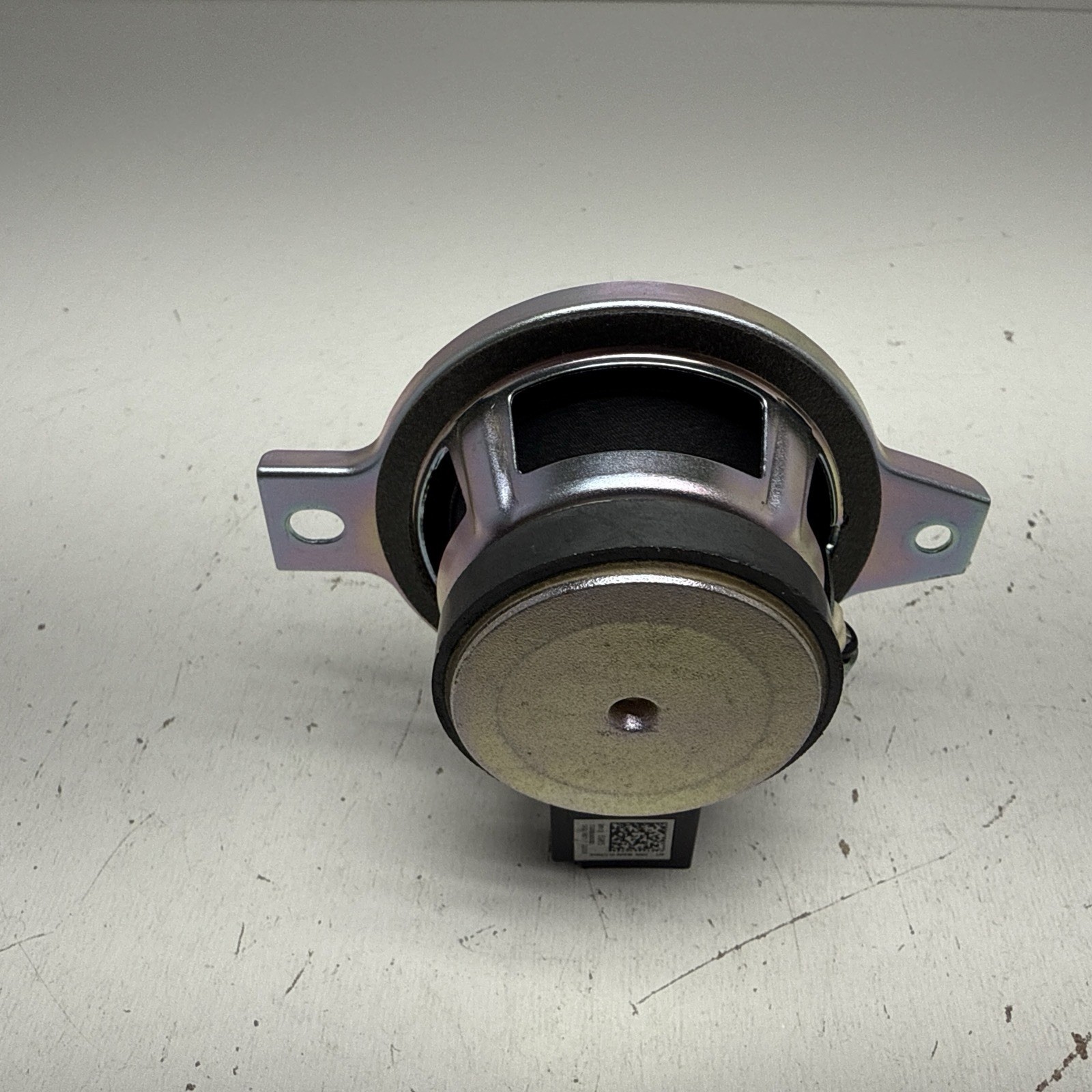 Chevrolet GMC Cadillac OEM Rear Speaker 85135985