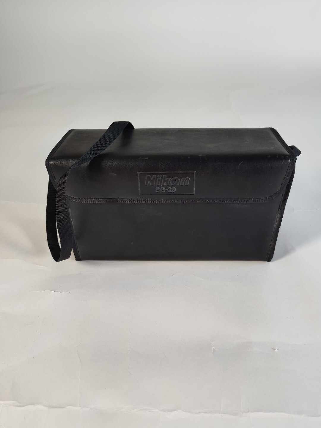 Nikon Ss-29 Black Camera Case Shoulder Strap Preowned Condition.