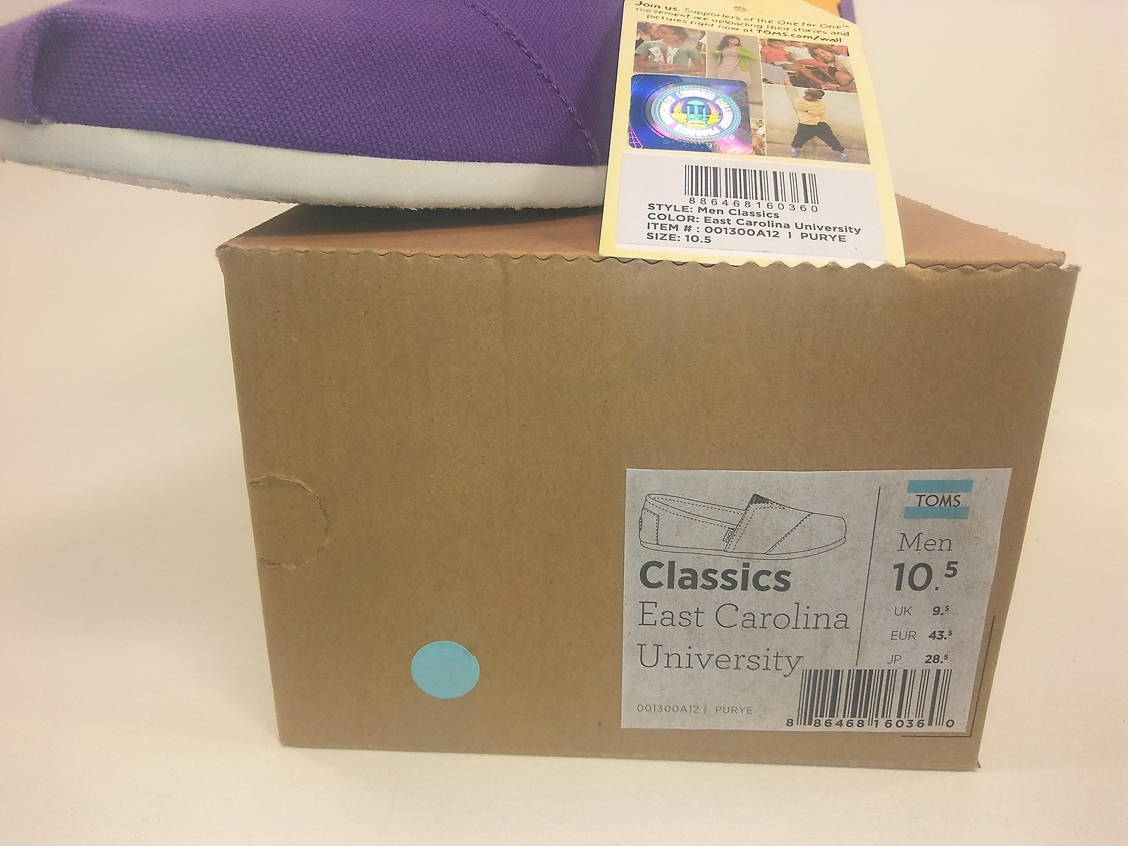 TOMS MEN'S CAMPUS CLASSICS CANVAS SHOES UNIVERSITY OF EAST CAROLINA US SIZE 10.5
