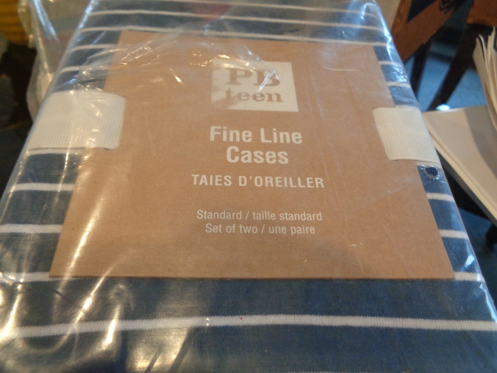 Pottery Barn  Teen Fine Lines set 2 standard pillowcases navy  New