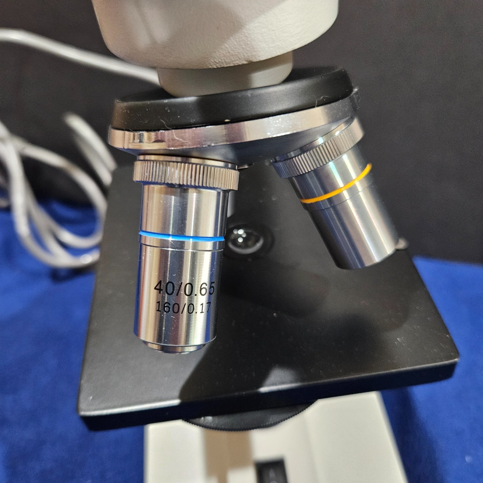 AM Scope Biological Microscope M Series