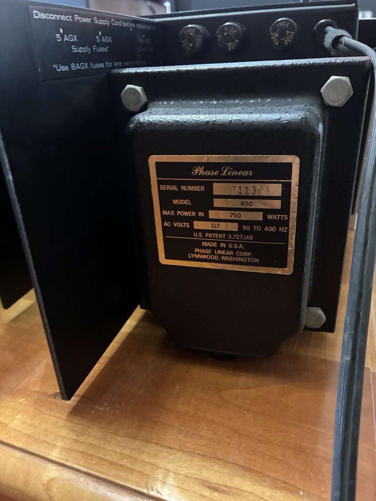 Vintage Phase Linear 400 Power Direct Coupled Solid State Amp Powers On AS-IS