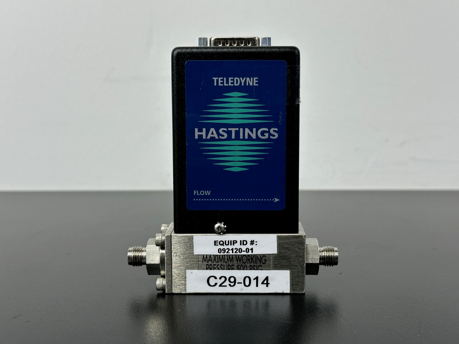 Teledyne Hastings HFC-202 Mass Flow Controller 500 SCCM Oxygen 0-5V
