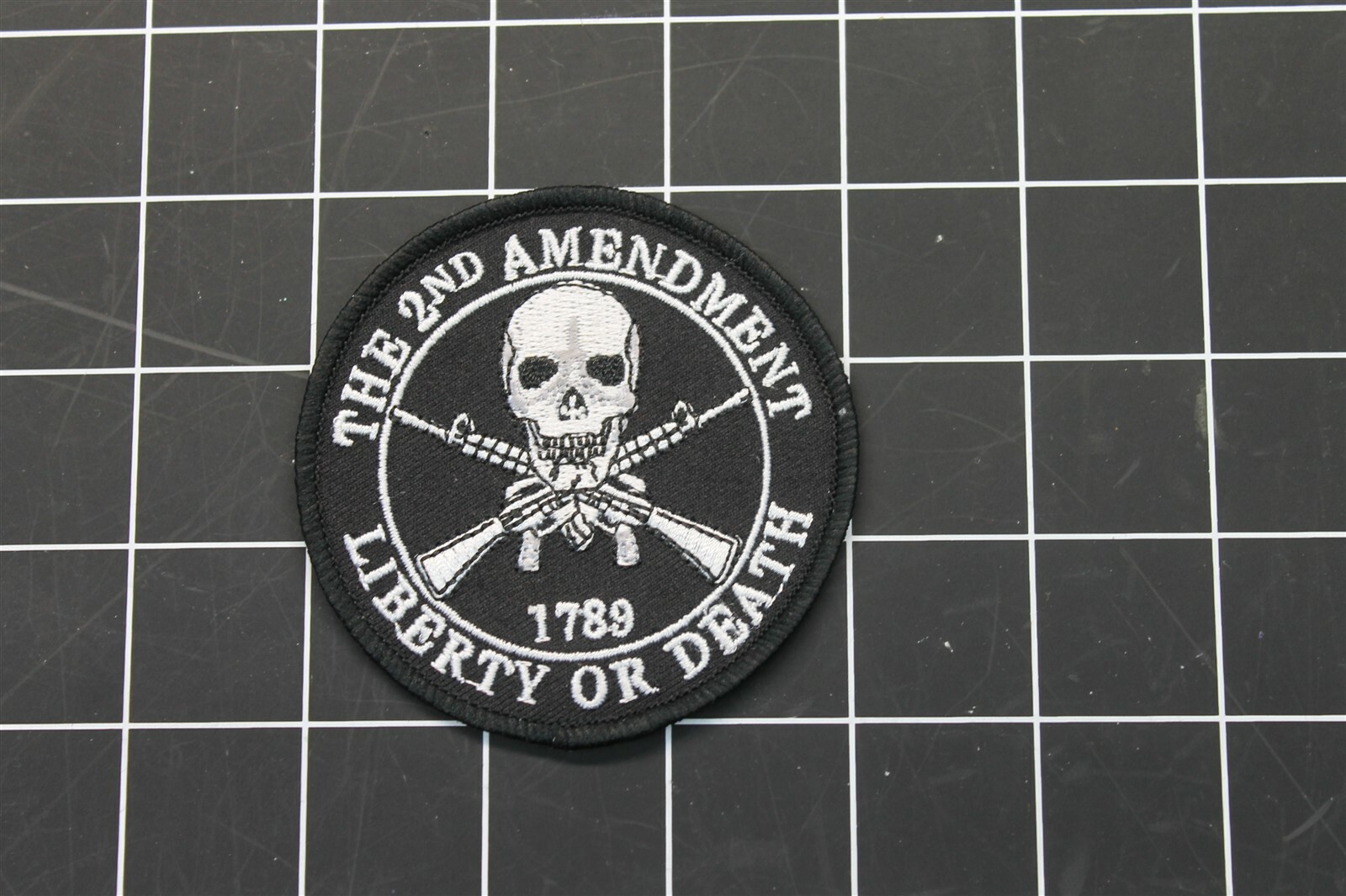 "THE 2ND AMENDMENT" 1789 LIBERTY OR DEATH IRON-ON PATCH 3-1/16" IN DIAMETER