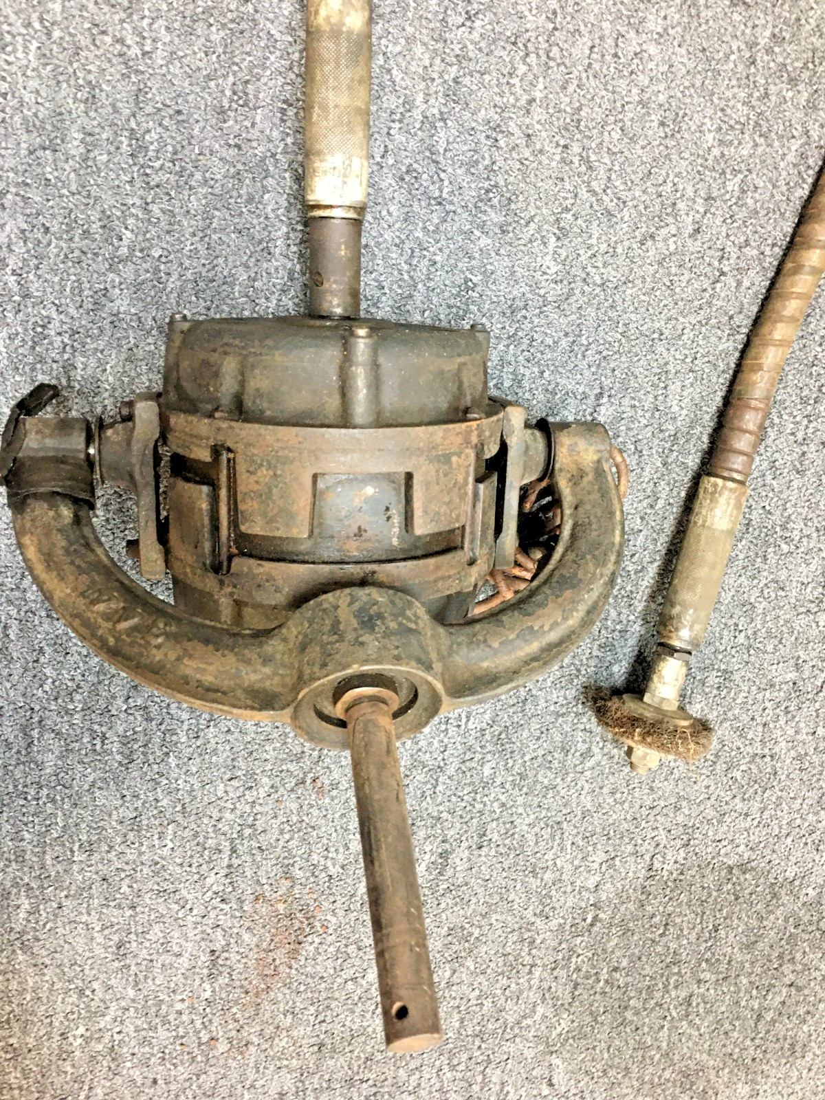 VALLEY BUFFER TYPE 1-1/22 S, HP 1/4, 4FT LONG BUFFER GRINDER, TURNS ON, USA