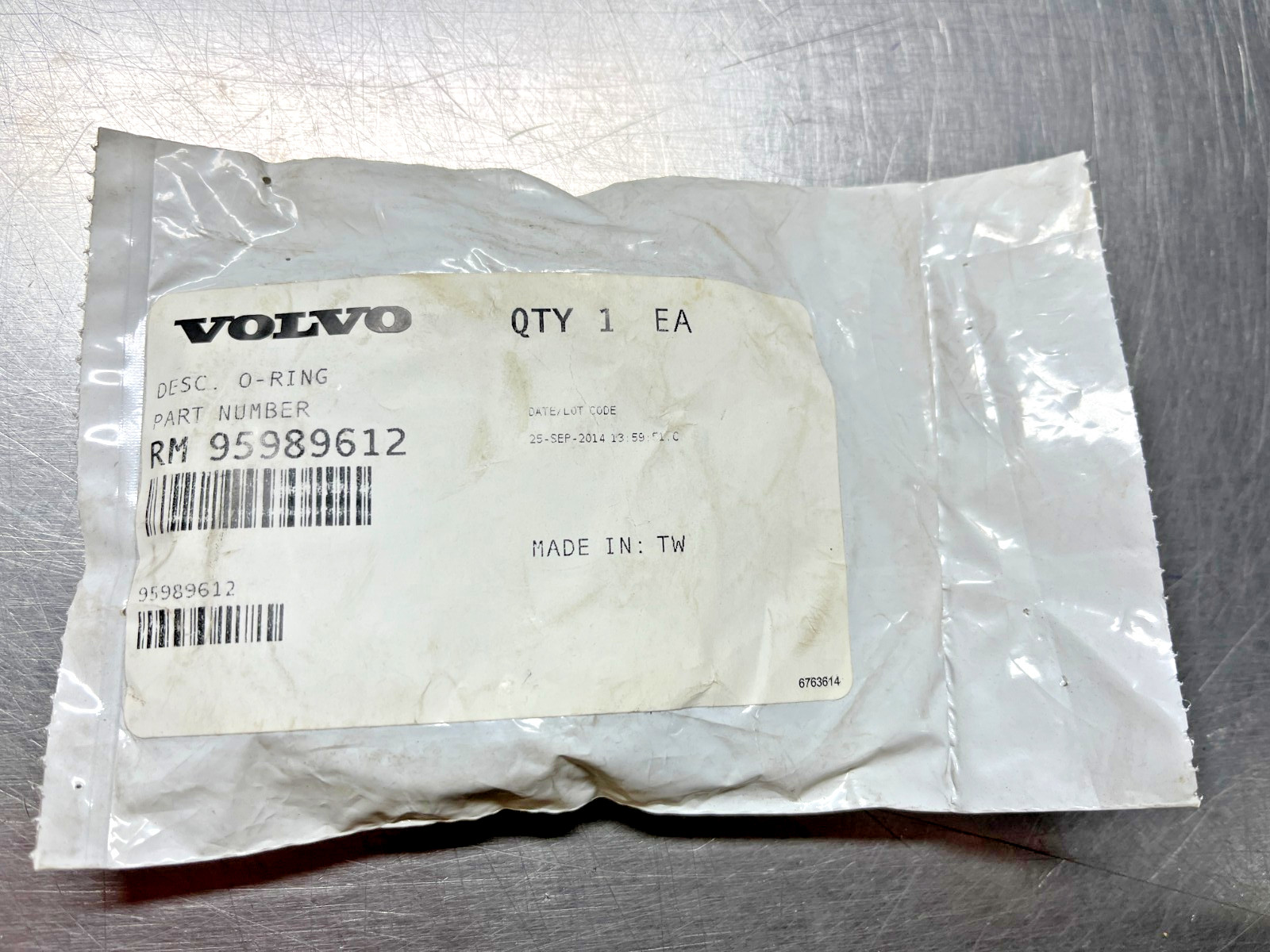95989612   Genuine OEM  VOLVO   O-RING SEAL    MACK  Ingersoll Rand   RM95989612