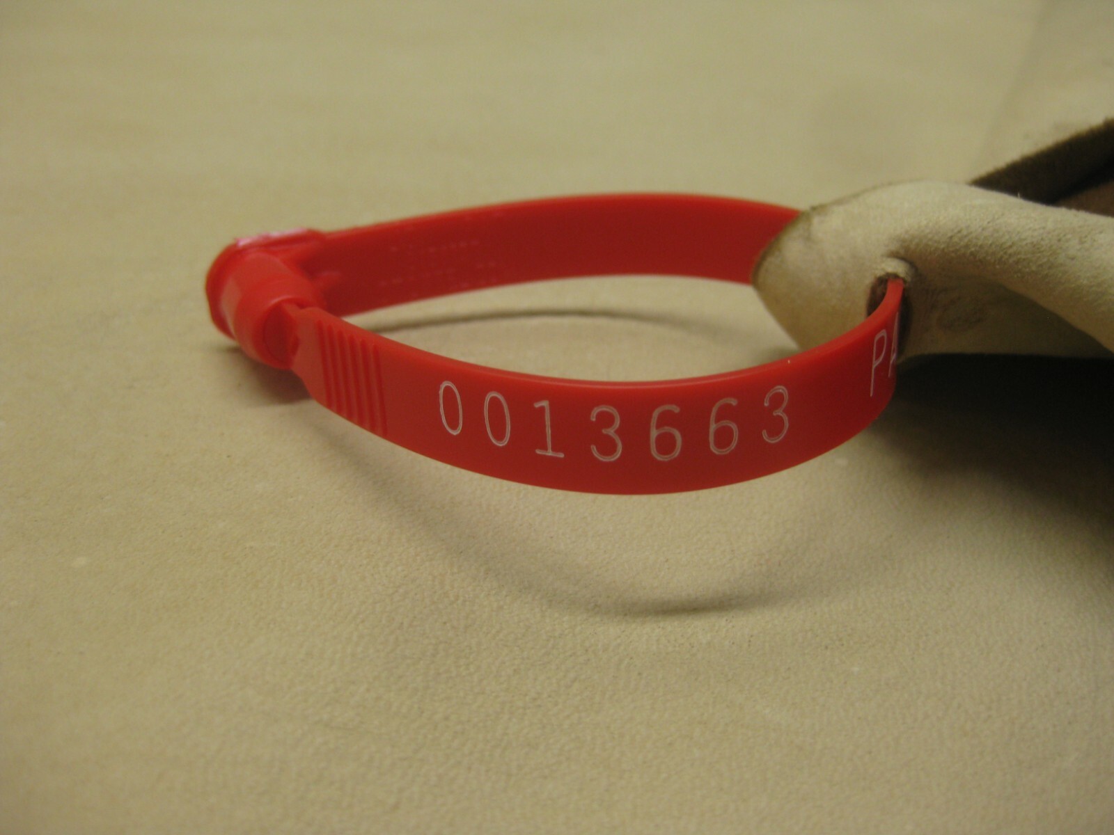 Nubuck Deer Leather # 0013663 ROW TT