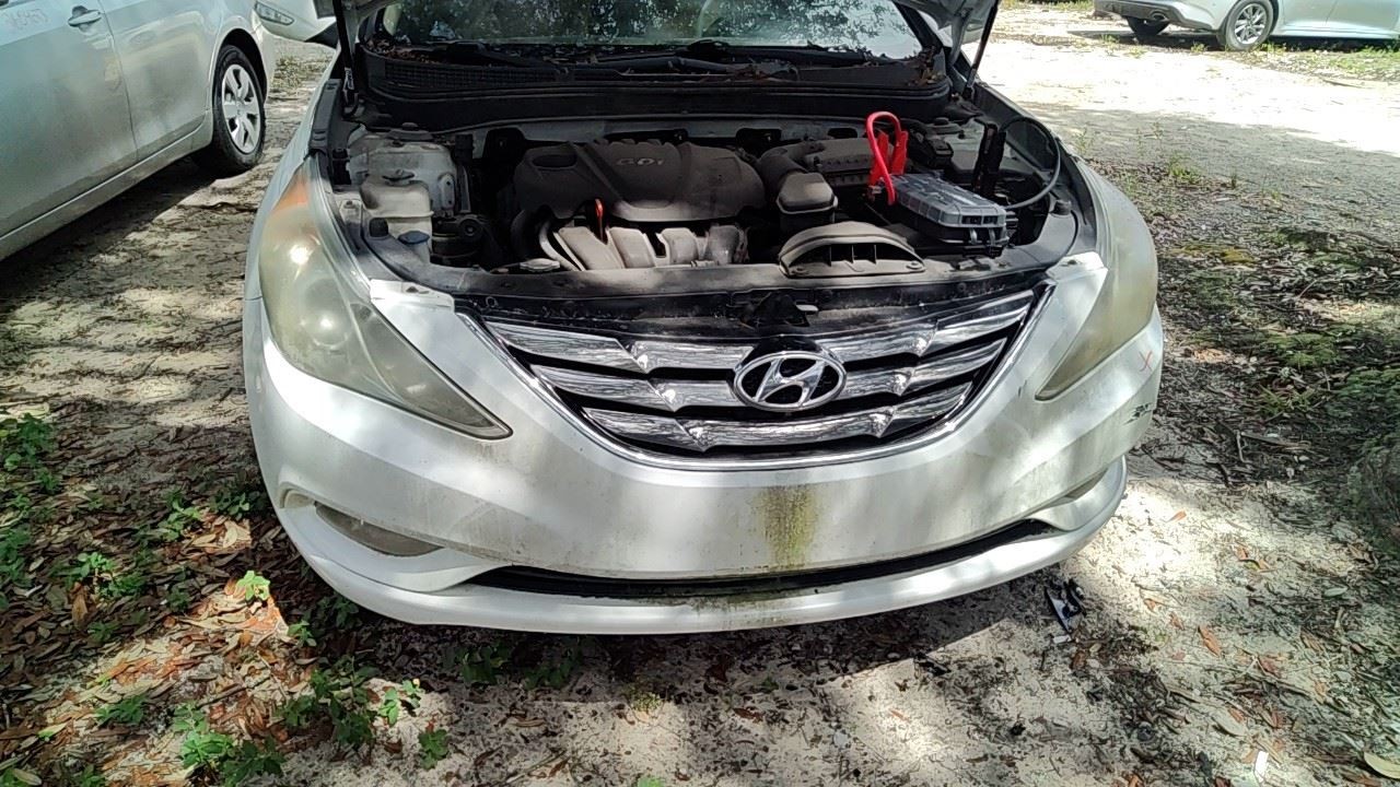 Chassis ECM Body Control BCM Center Dash VIN B 8th Digit Fits 11 SONATA 1204162