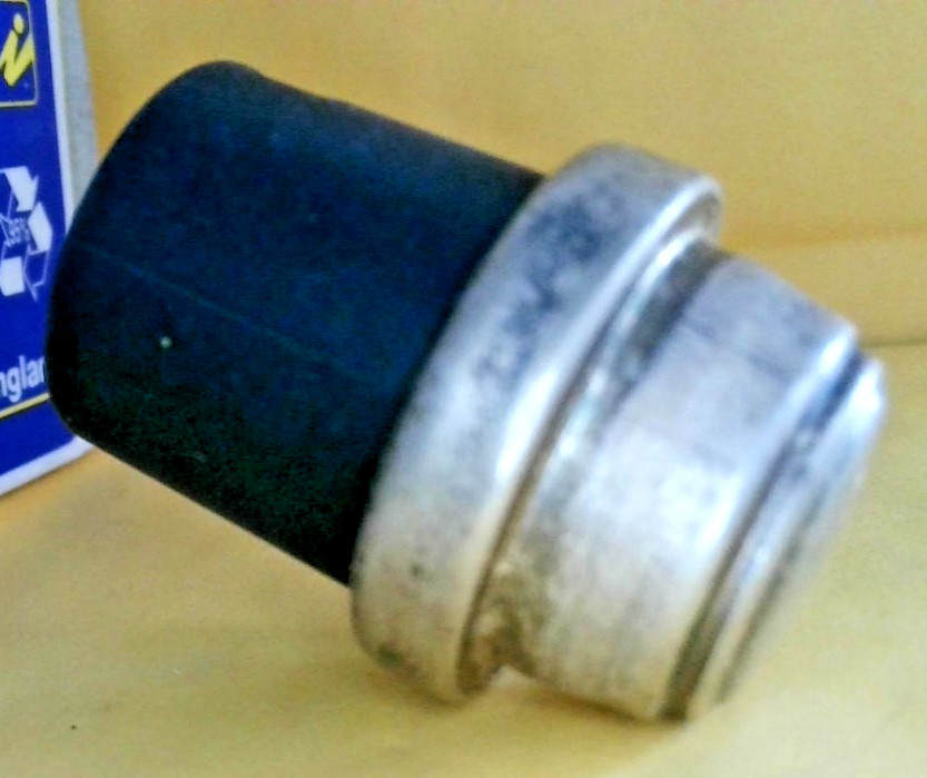 52301 Temperature Transmitter fits VW 1973-2003 - models as listed