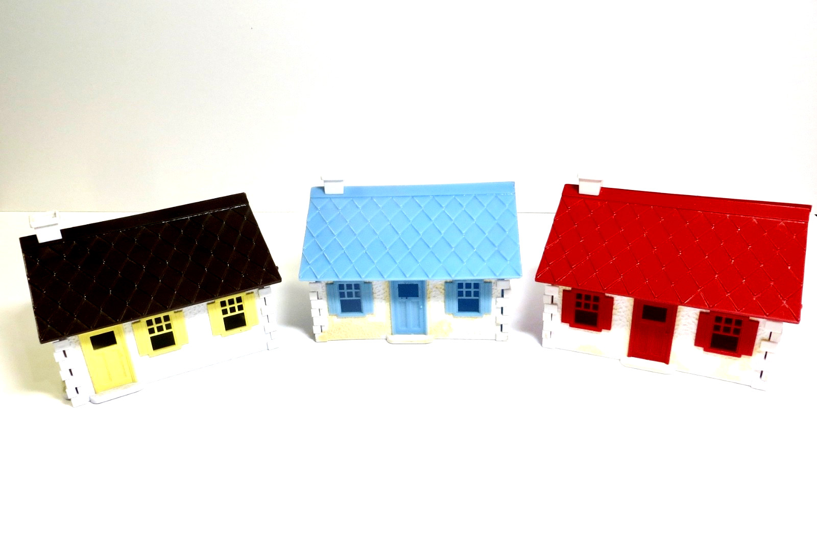 Plasticville Cape Cod House (3) Unbroken Complete