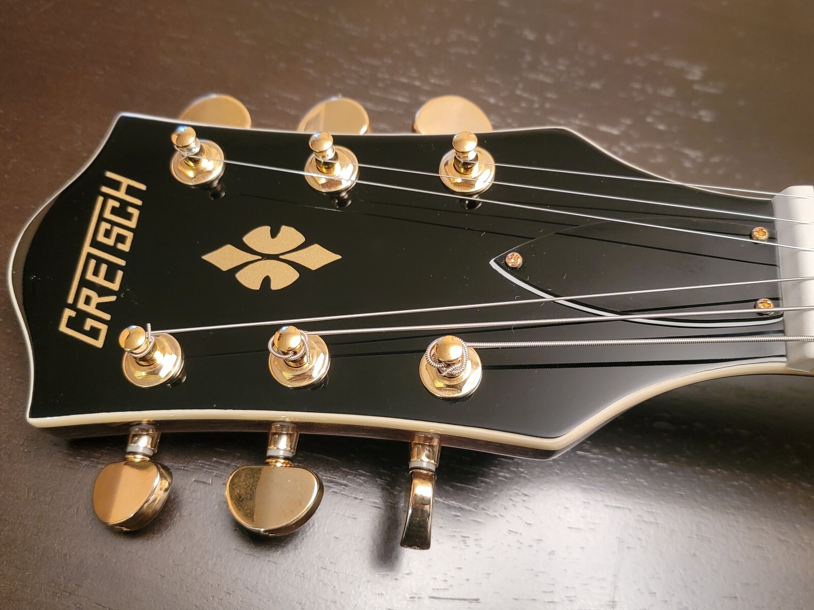 Guitar Headstock Design #18 Vinyl Decals Inlays for Any Guitar 30 Colors!!