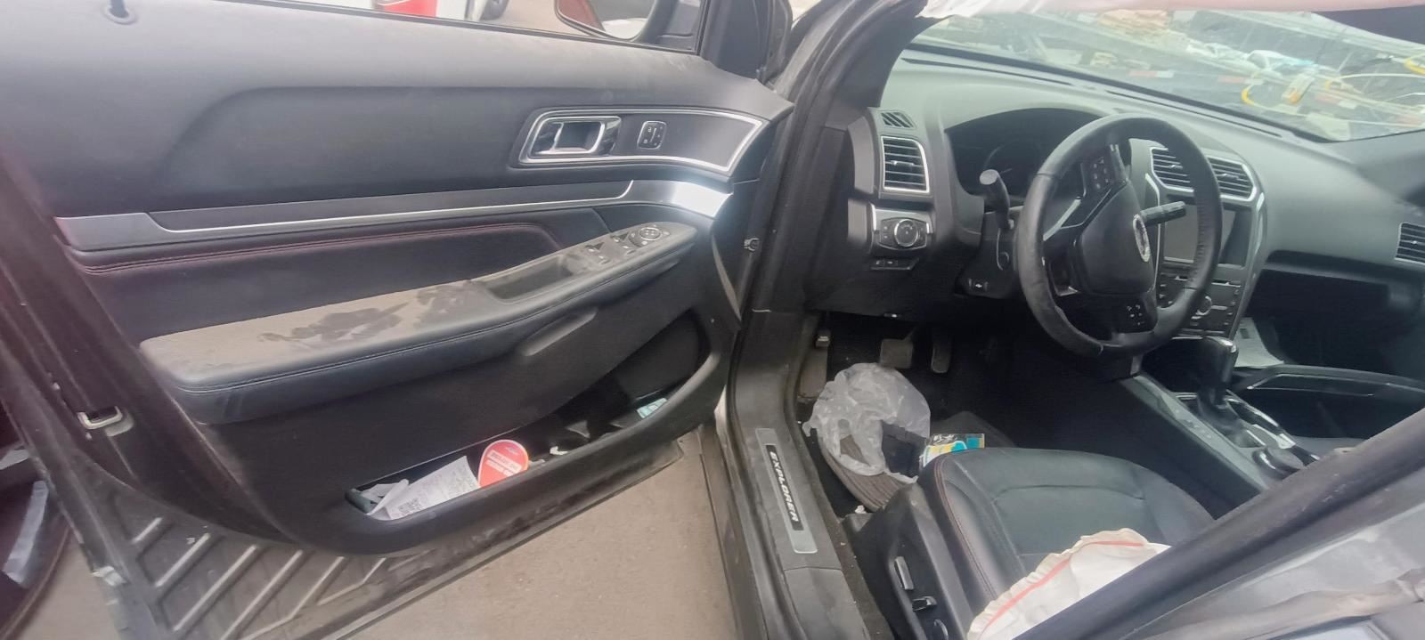 Driver Left Front Spindle/Knuckle Fits 11-19 EXPLORER 2496334