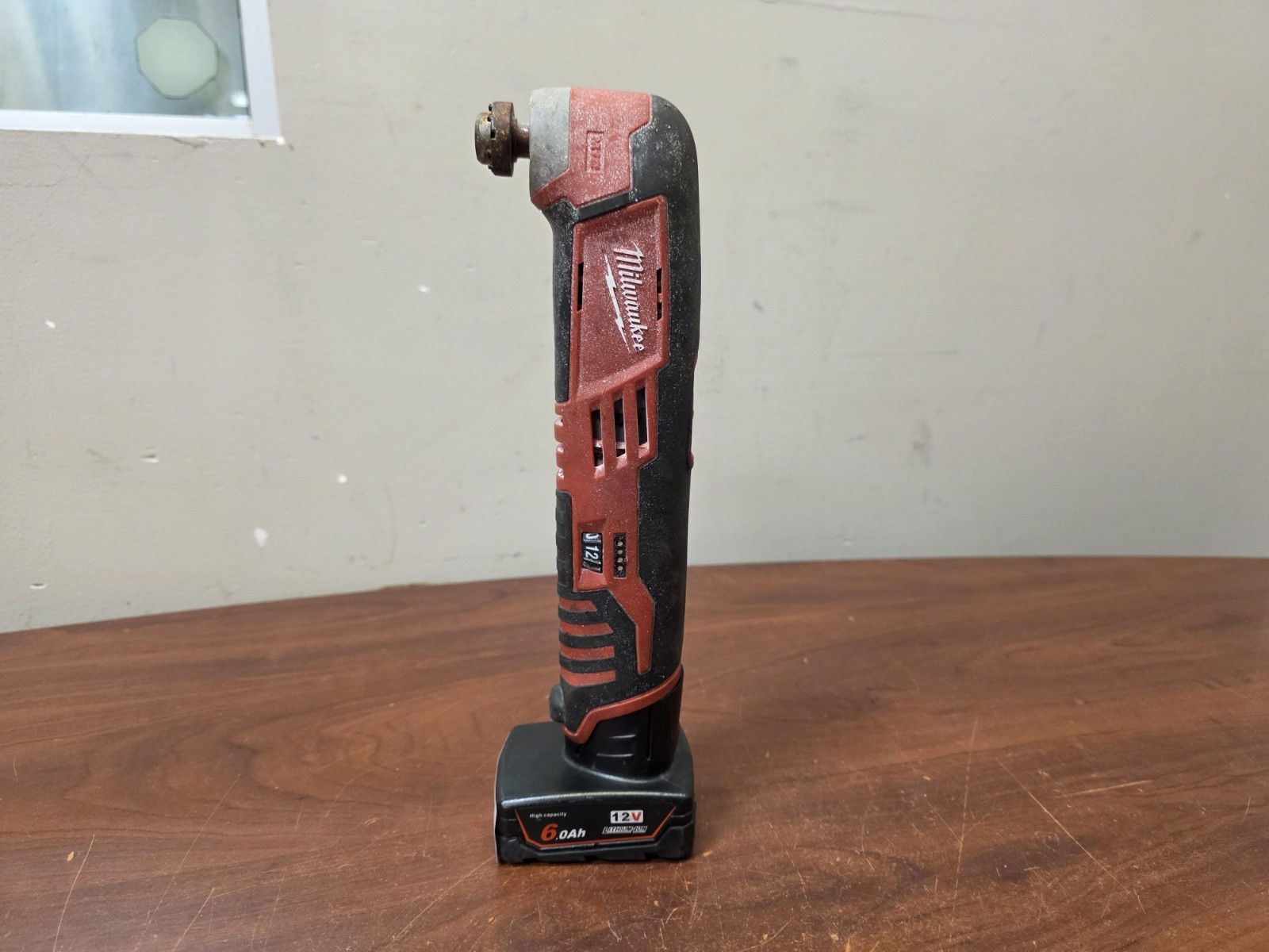 Milwaukee 2426-20 M12 12V Li-Ion Cordless Multi-Tool