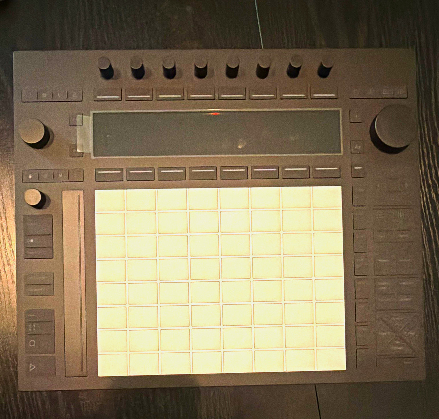 Ableton Push 2 Pad Controller, 64 Pad Triggers, Display Screen, Rotary Encoders