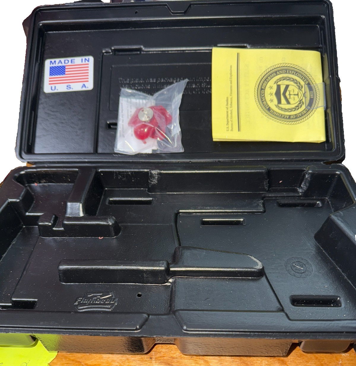 Ruger SR9 Firearm Fitted Factory Storage Case With trigger lock and Fed booklet