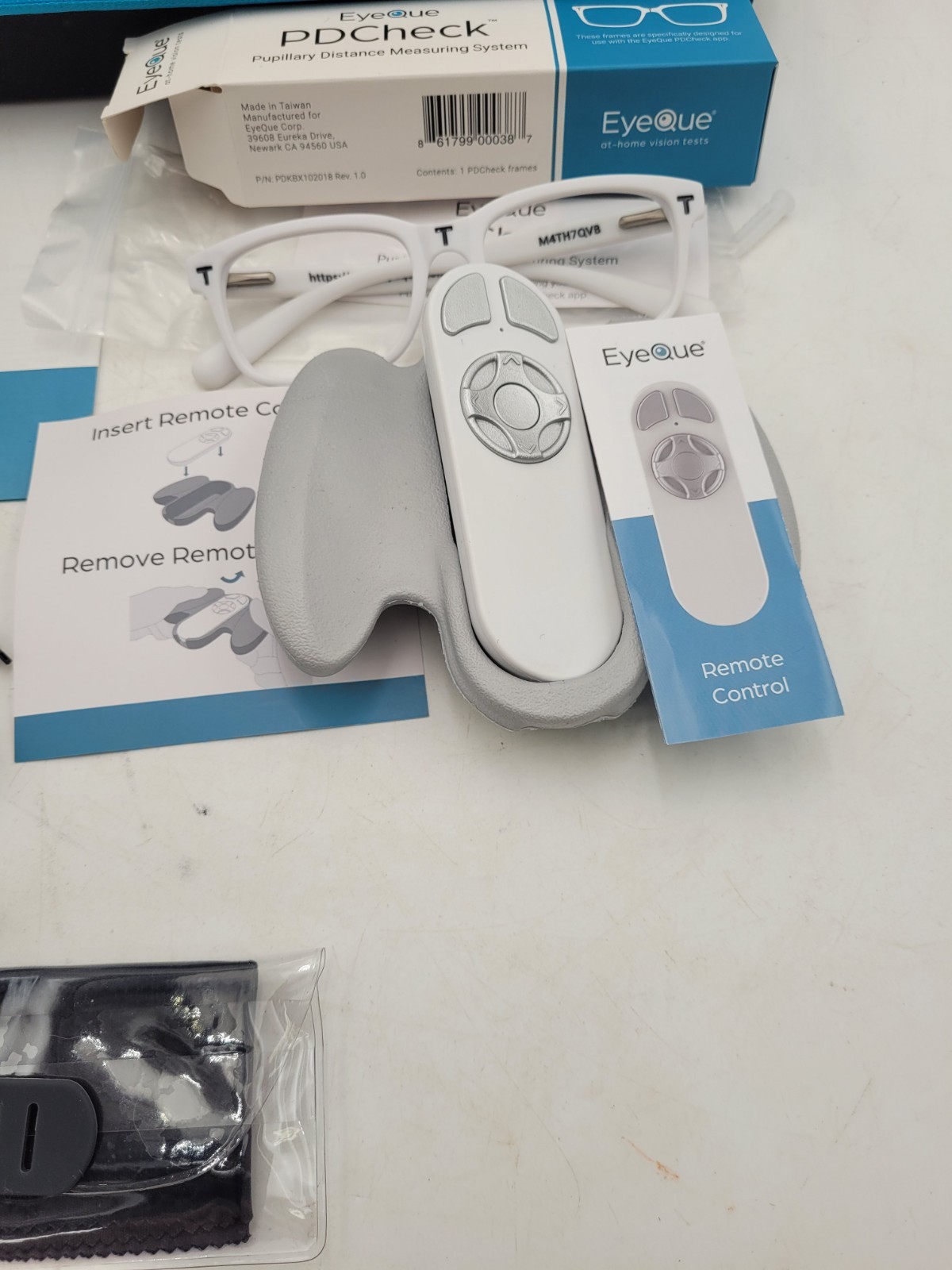 EyeQue Vision Monitoring Kit - Smartphone Vision Tests