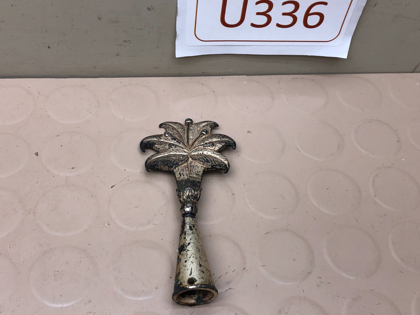 VINTAGE Metal Palm Tree Piece - ?WW2 AFRICA CORPS? Z