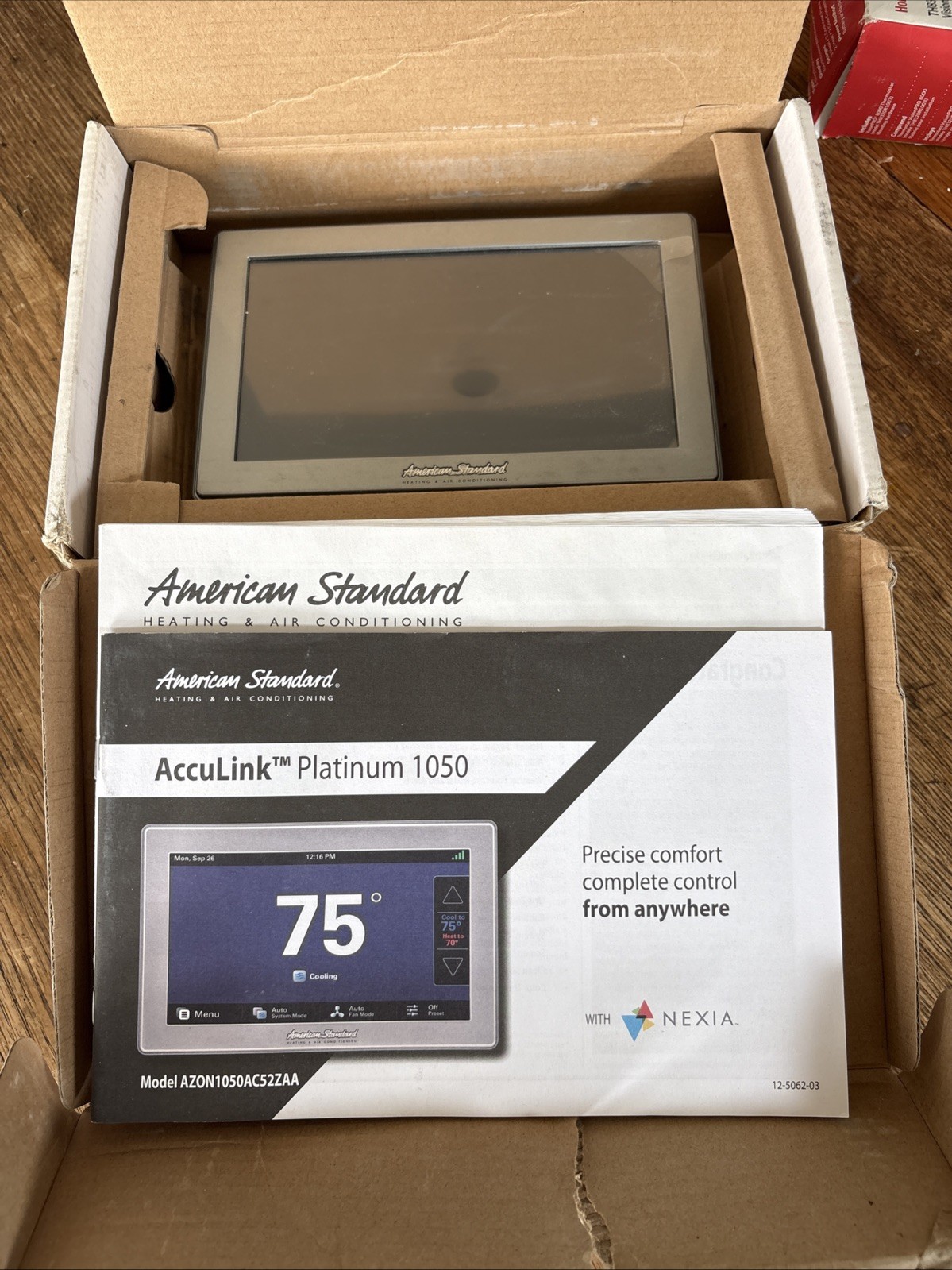 American Standard AccuLink Platinum 1050 7" Wi-Fi Color Touchscreen Thermostat