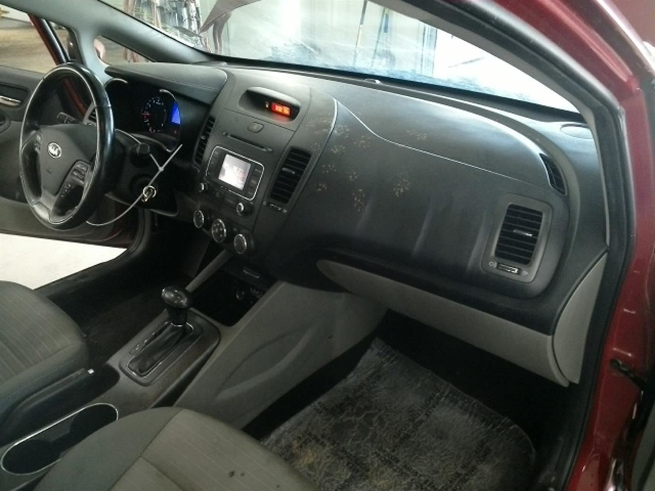 FORTE 2014 Fuse Box Cabin 104806380