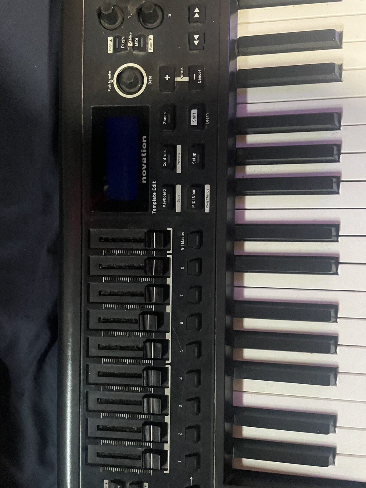 Novation Impulse 49 USB MIDI controller W/ MIDI Cords