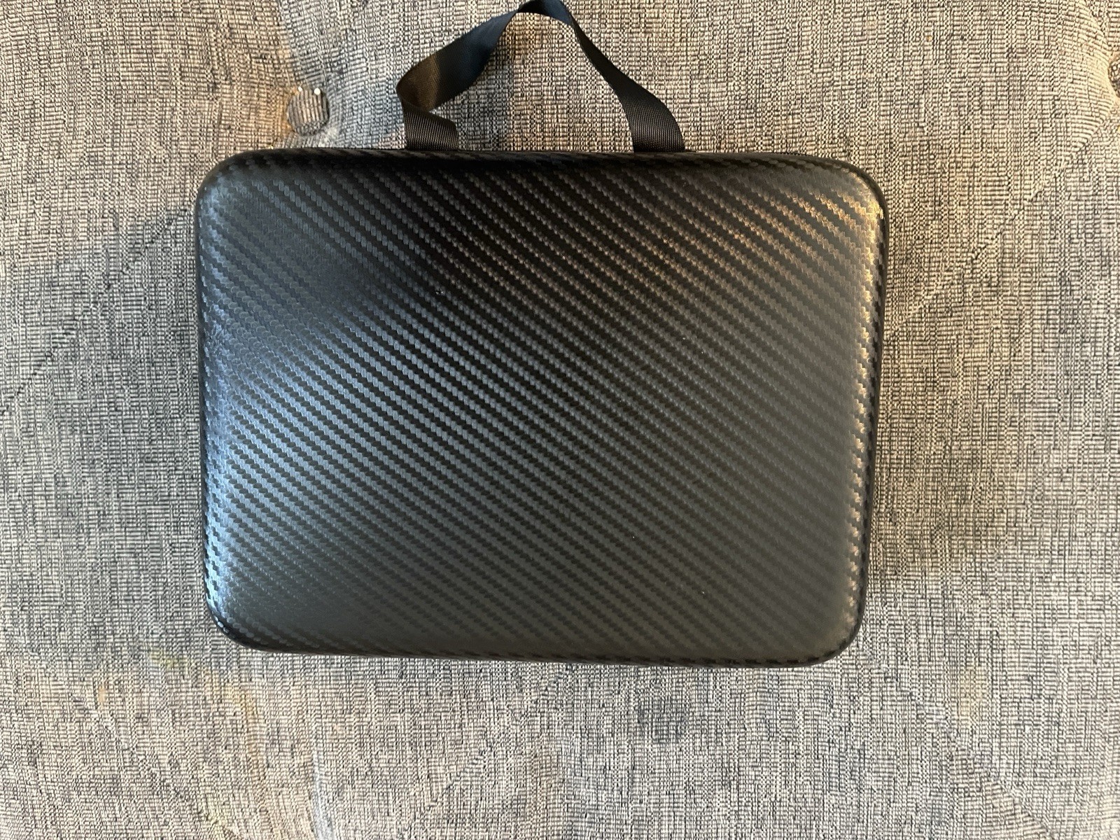 Sky S176GPS Foldable GPS Quadcopter Drone with Carrying Case