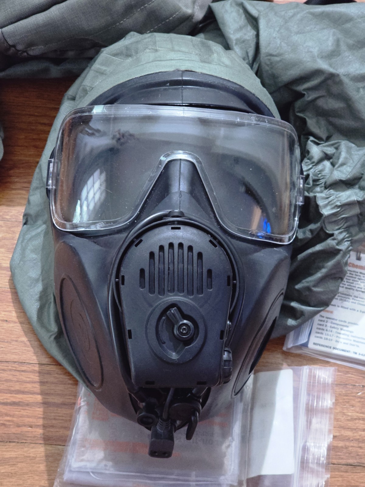 M-53 Gas Mask With Mic - Medium
