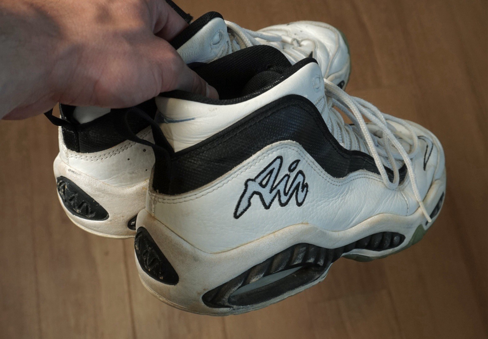 Vtg Nike Air Max Uptempo 97 White Black High Top Basketball Sneakers 130733-111