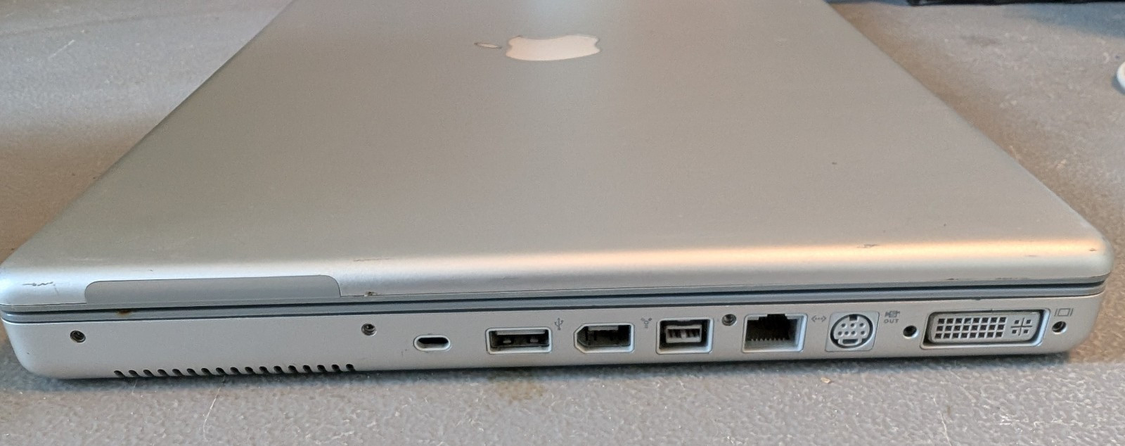 PowerBoot G4 1.33 GHz A1095 - Tested Working, Yellow screen