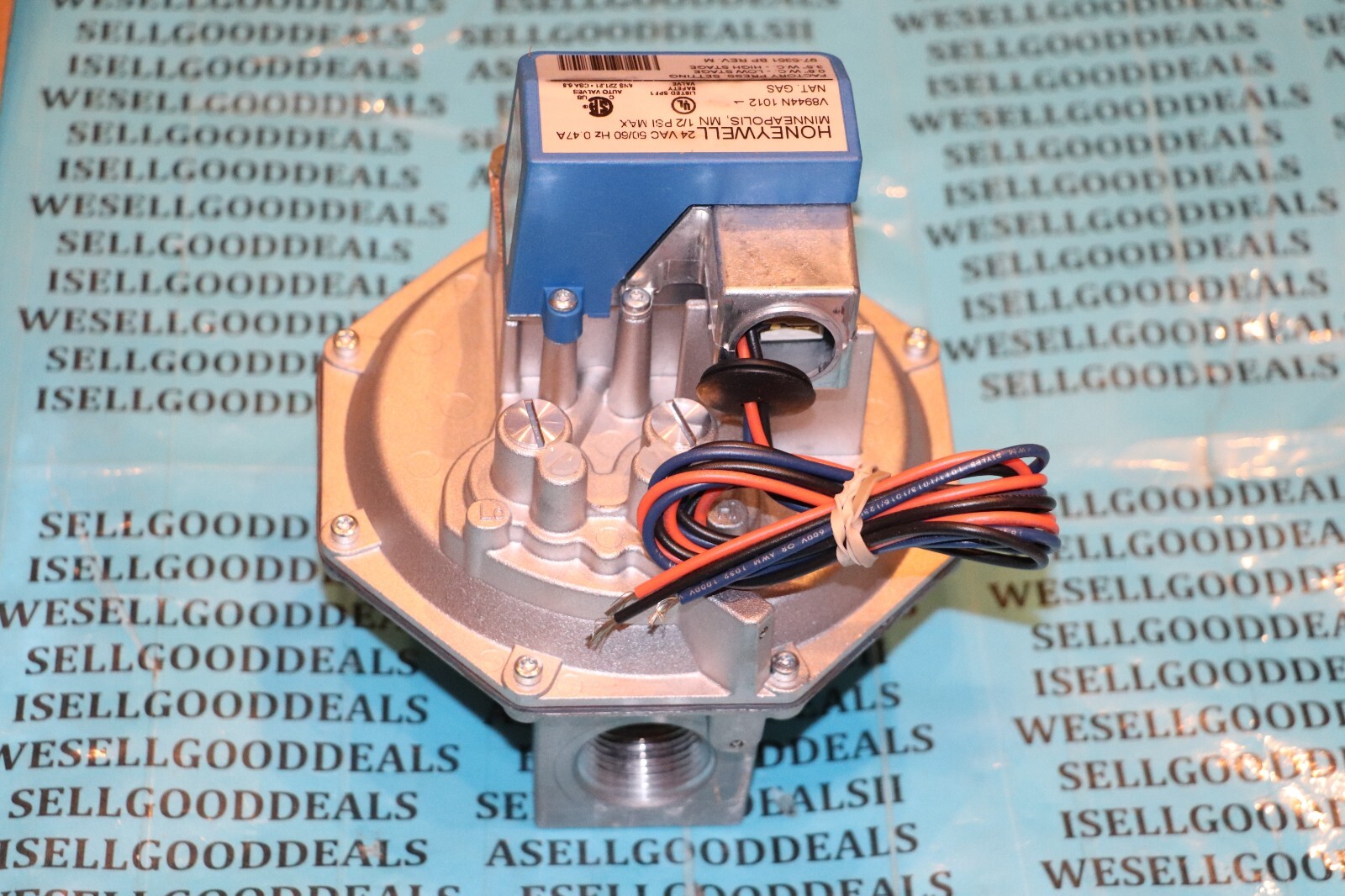 Honeywell V8944N1012 Gas Valve 1" New