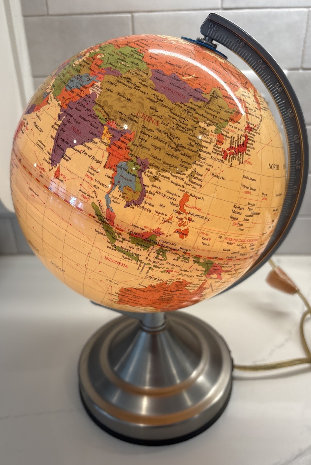 Illuminated Rotating Tabletop World Globe Lamp Vintage Corded UL-3 Touch Setting