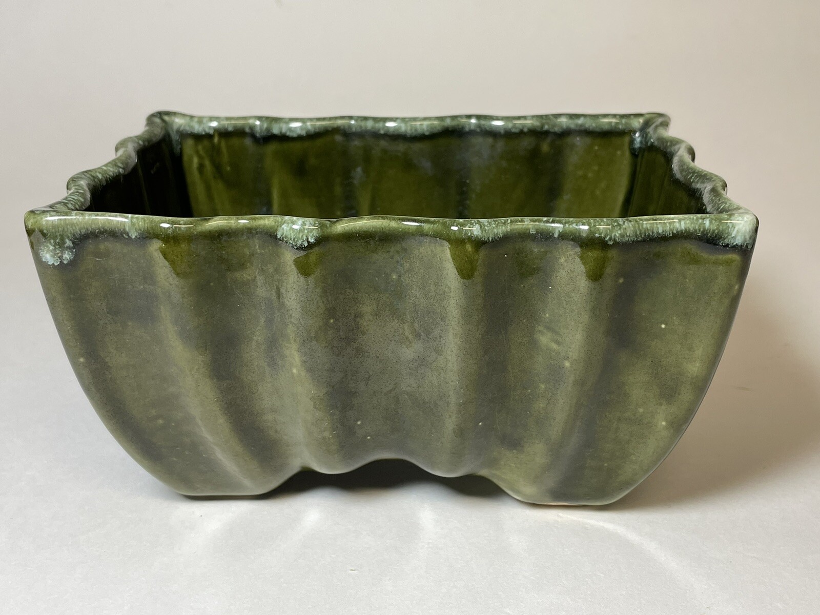 Wavy Ceramic Olive Green Planter 6.5”