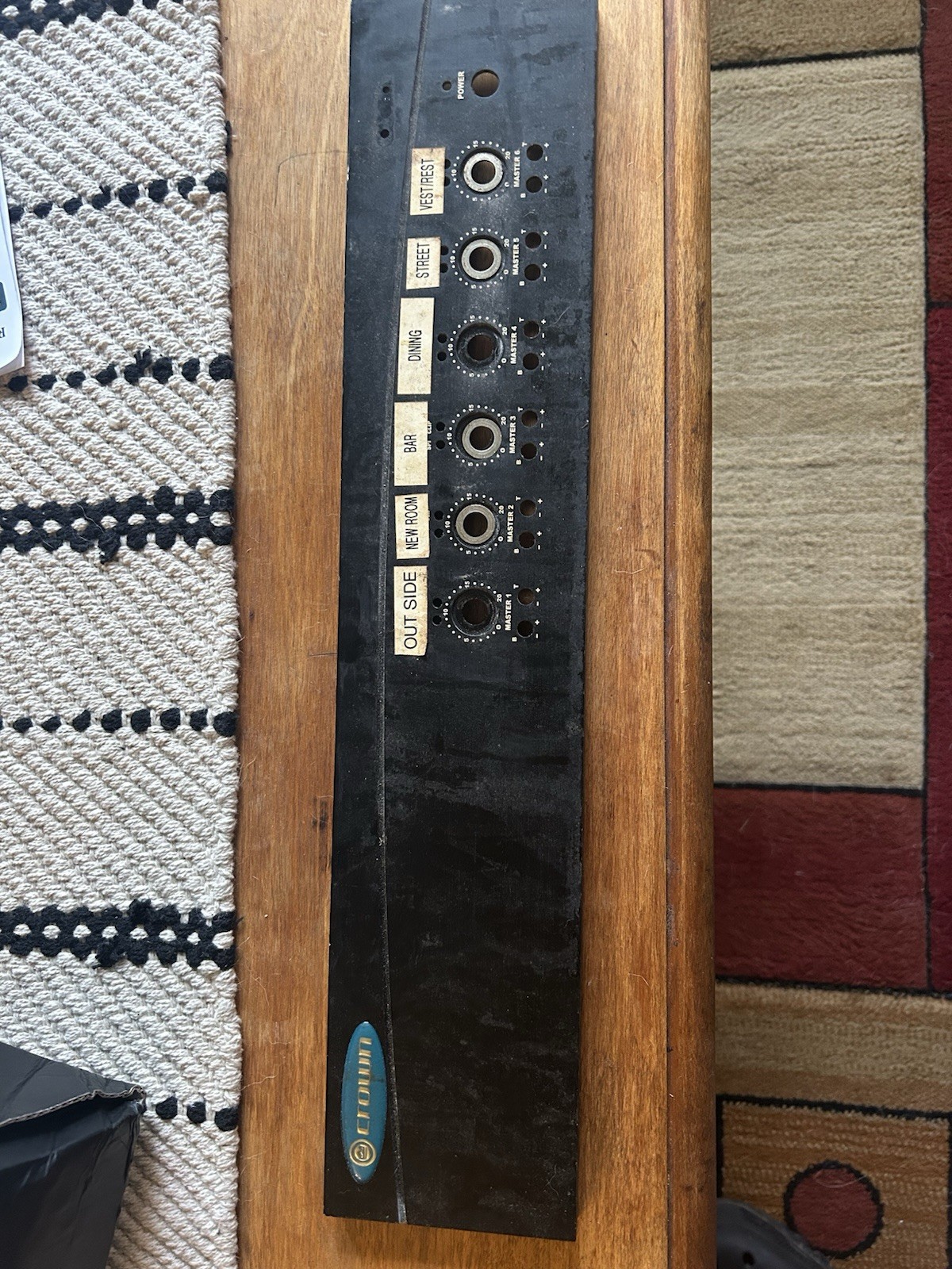 Crown CTs/Com-Tech Multi-Zone Amplifier Chassis – Front Panel