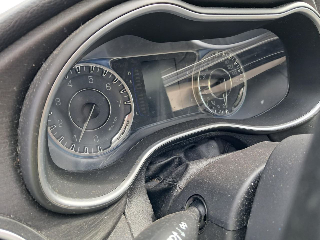 200 2015 Glove Box 4773858