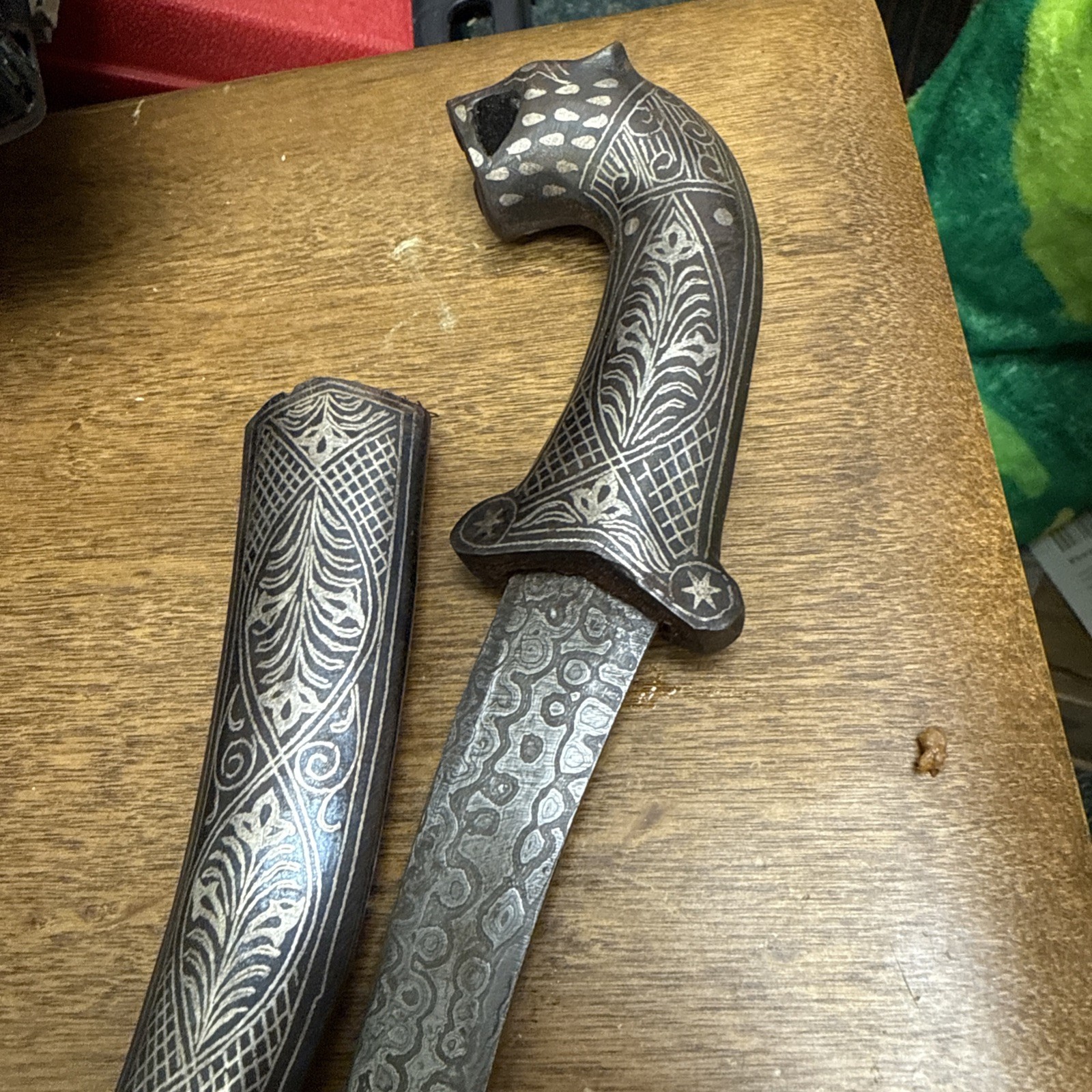 Damascus Steel Dagger With Sheath