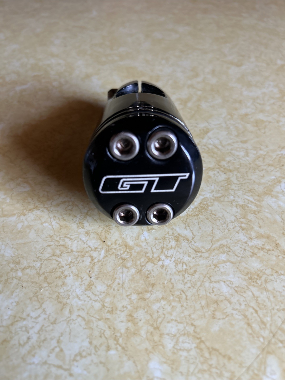 GT Piston Stem Neck Black 1-1/8” Threadless Mid School