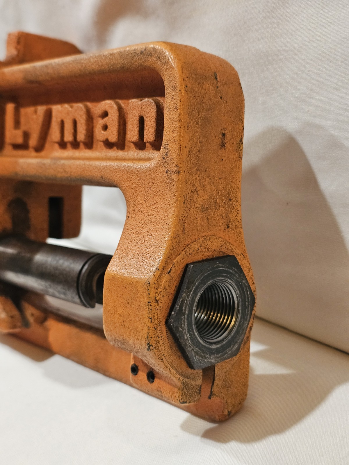 LYMAN ORANGE CRUSHER RELOADING PRESS CAST IRON SINGLE STAGE VINTAGE