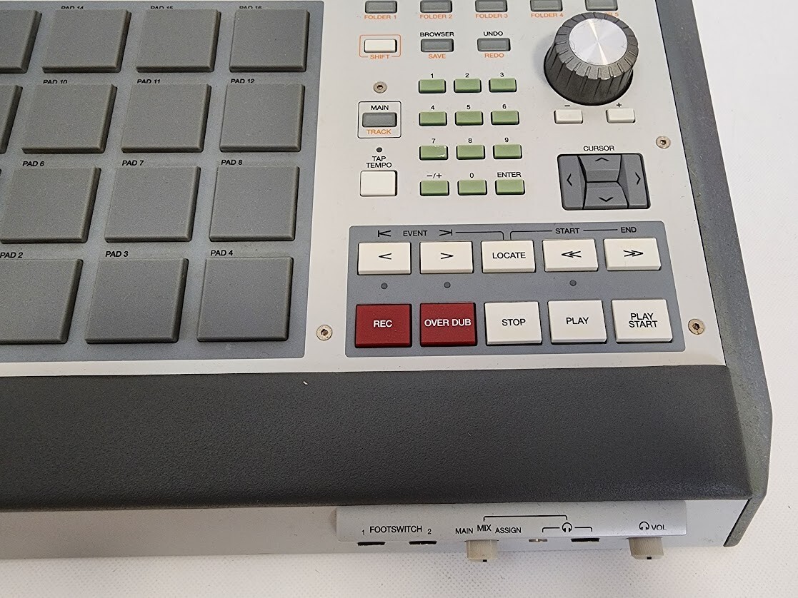 AKAI professional MPC RENAISSANCE Sequencer Sampler MIDI