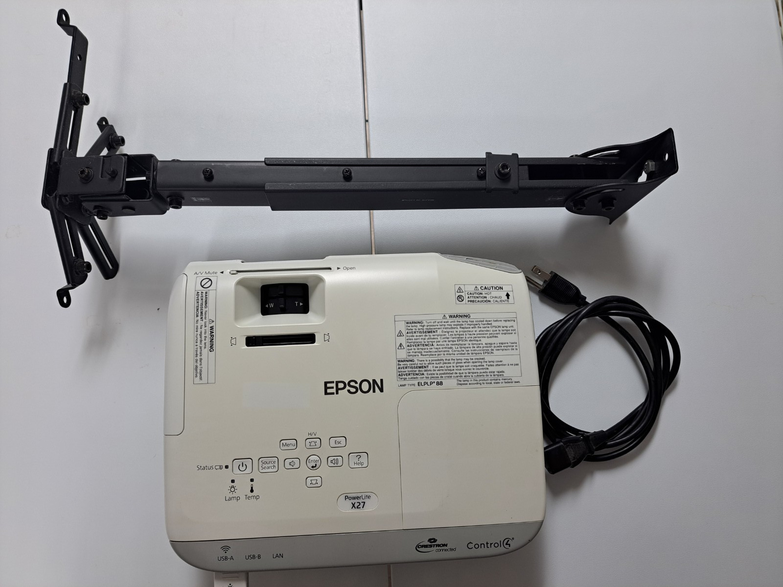 Epson PowerLite X27 LCD Projector  XGA 2700 Lumens  LOW HOURS Free Ceiling Mount