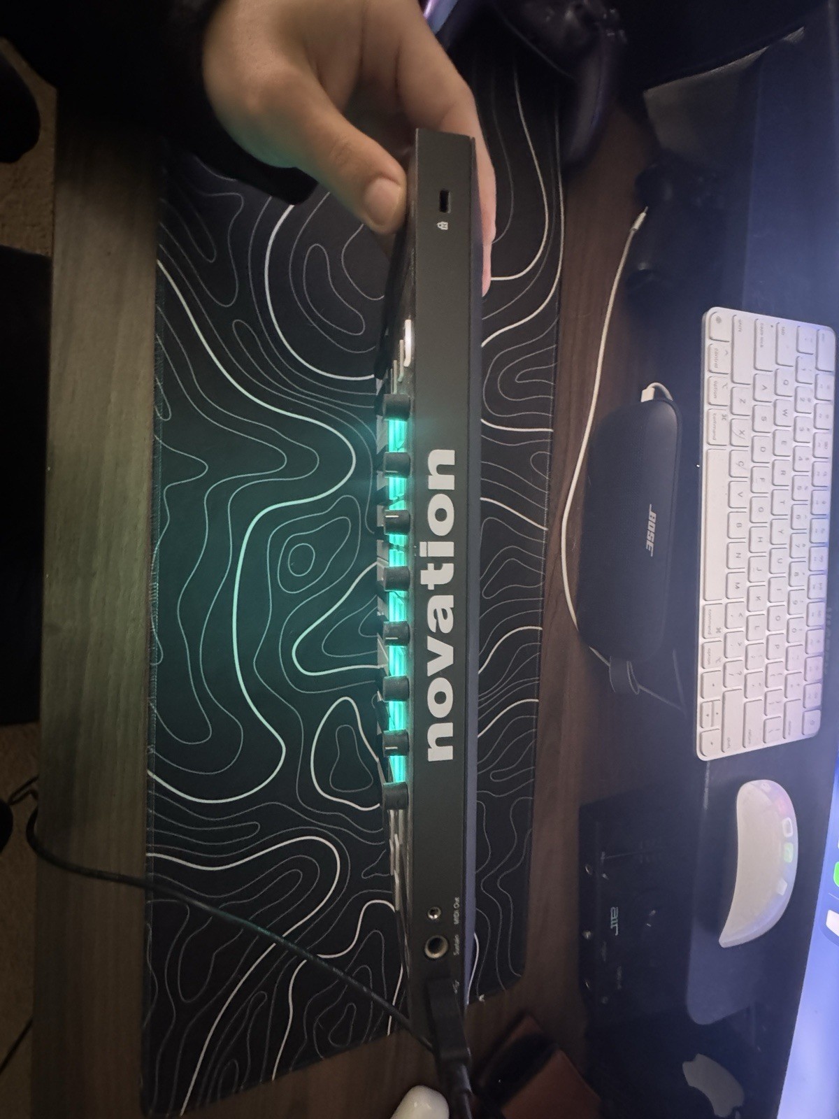 Novation Launchkey Mini 25-Key MIDI Keyboard with cable
