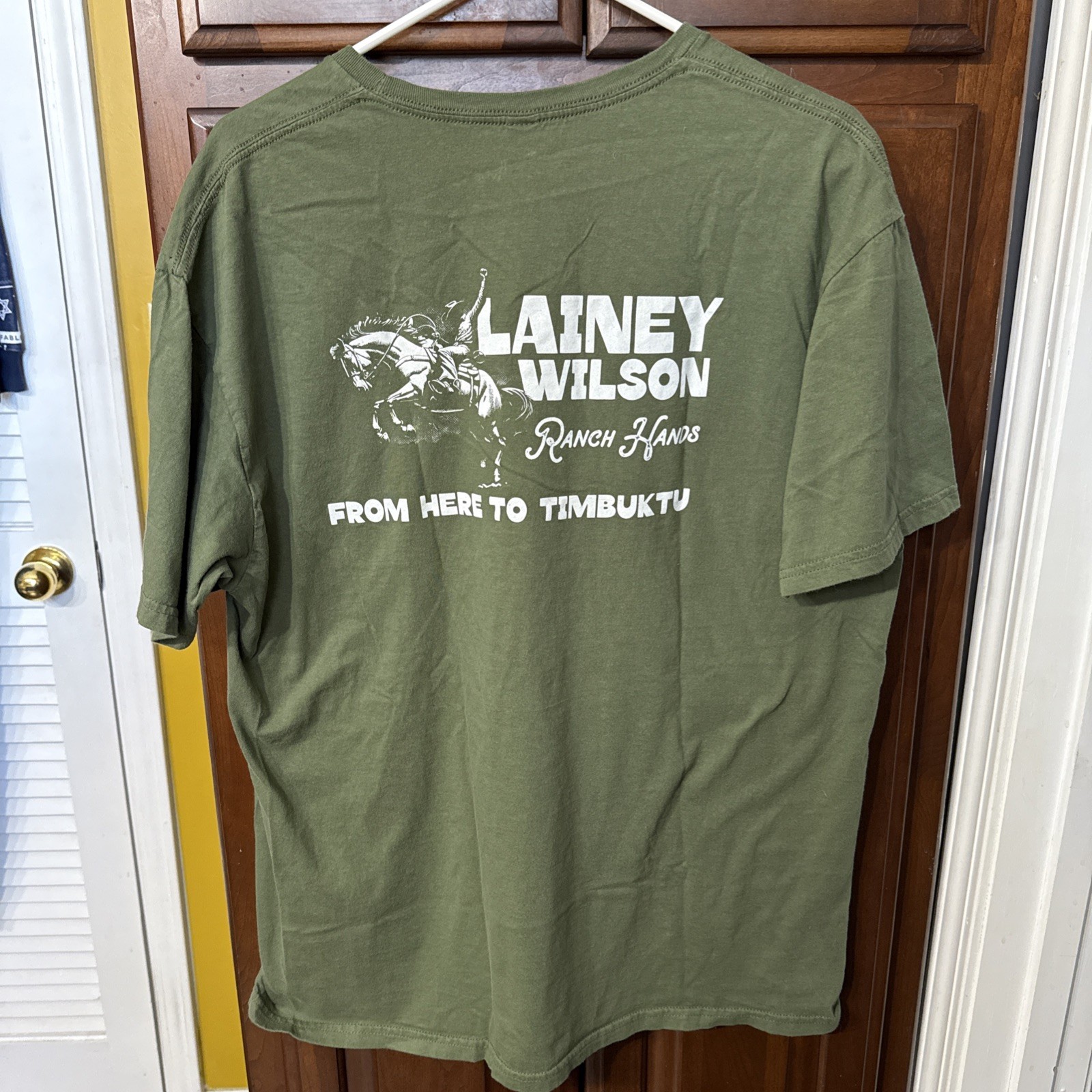 Laney Wilson 2024 World  tour Pass And Crew shirt.  Size XL, Green. RARE.