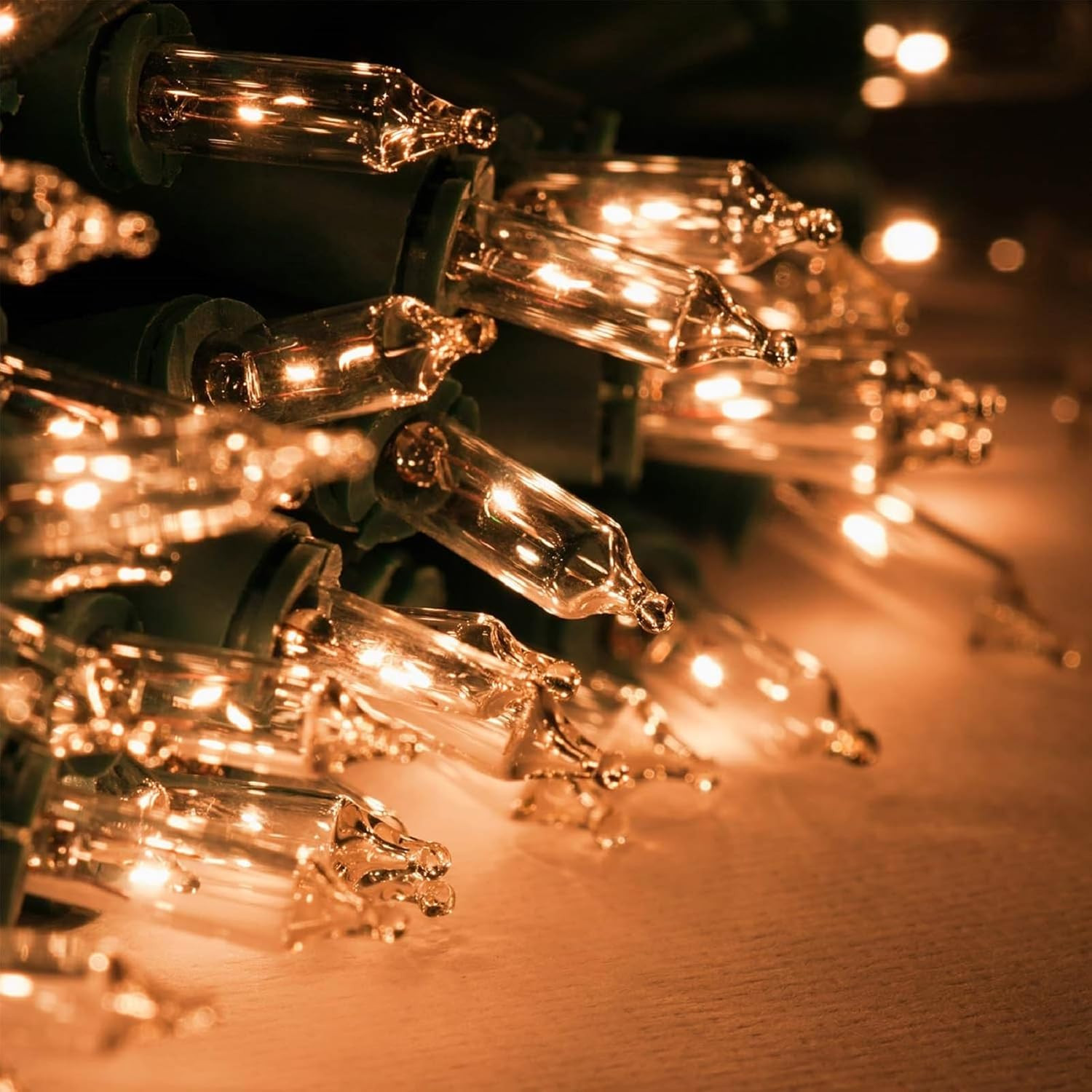 60 Count Christmas Tree Replacement Light Bulbs 2.5V 0.425 Watt Replacement Bulb