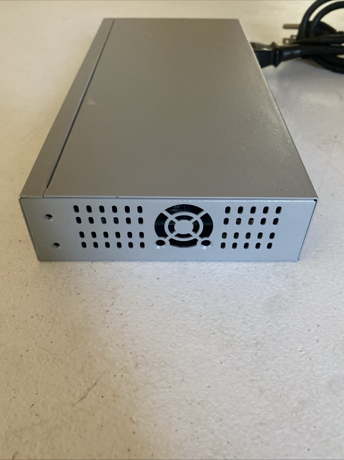 Allied Telesyn International CentreCOM FS708 Ethernet Switch