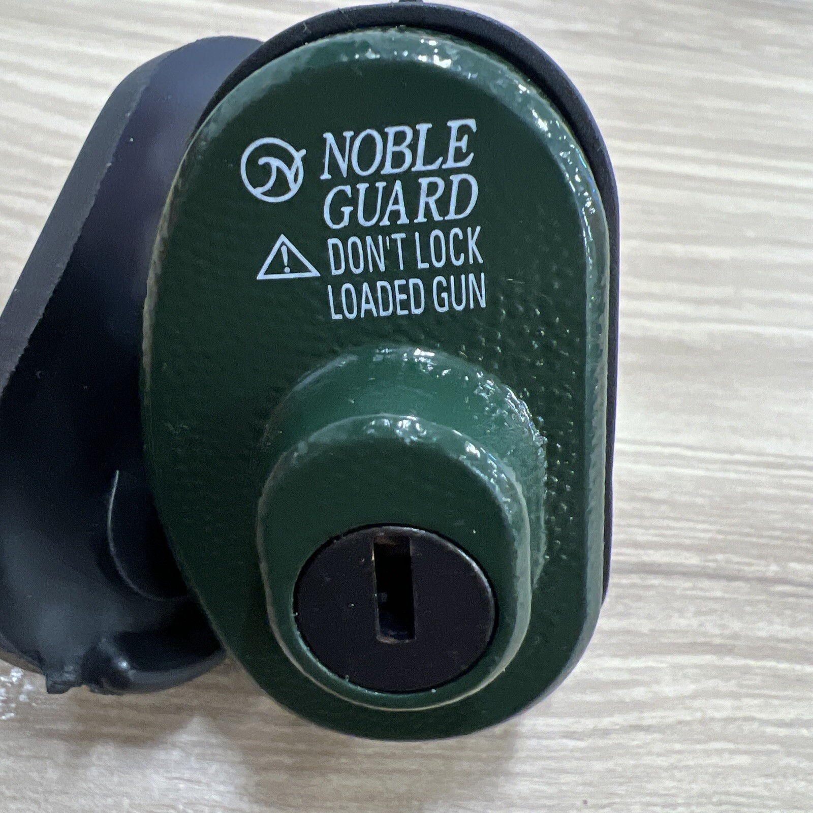 Noble Guard Green Gun Lock + 2 Keys Dark Green EUC