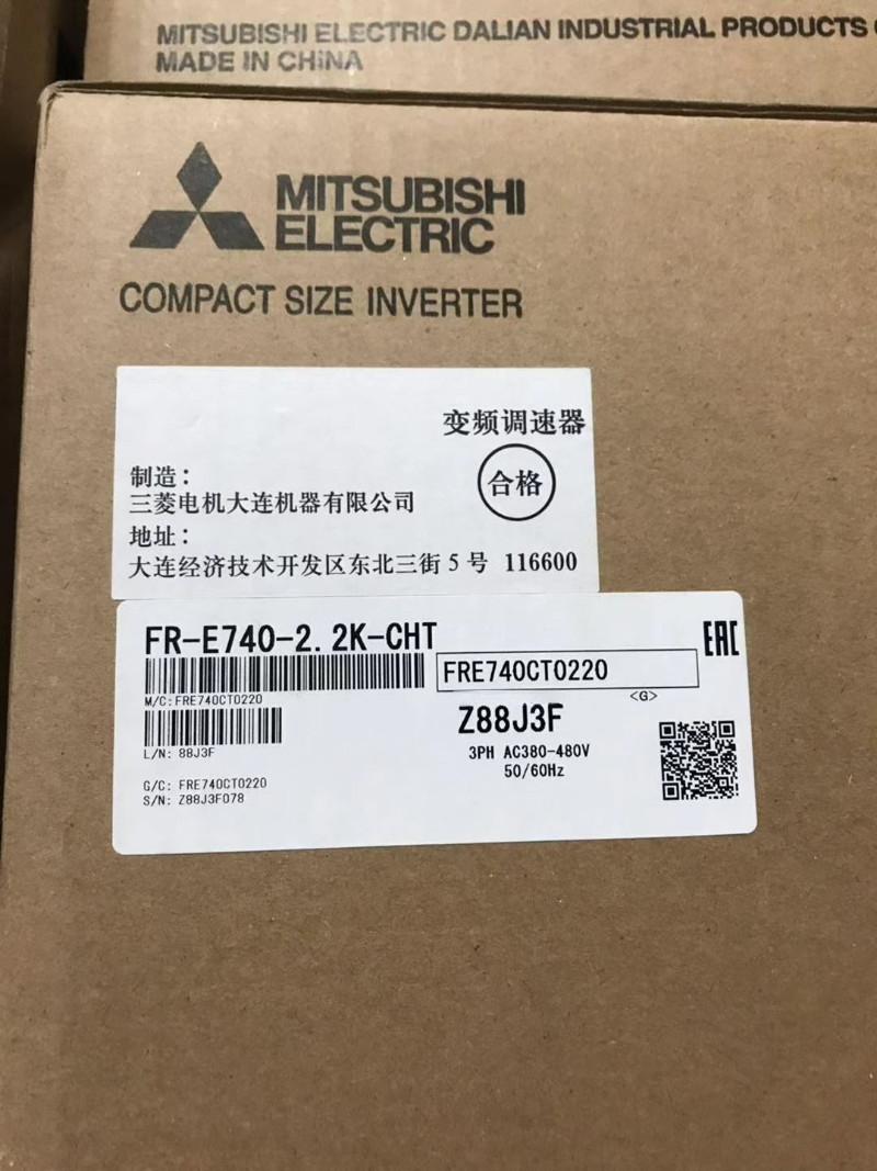 1pcs Mitsubishi Frequency Converter FR-E740-2.2K-CHT