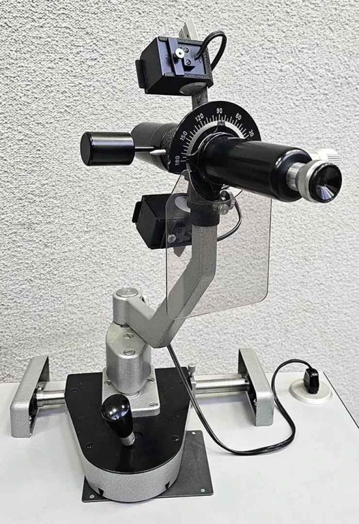 Haag Streit BM 900 Slit Lamp avec équipements complets