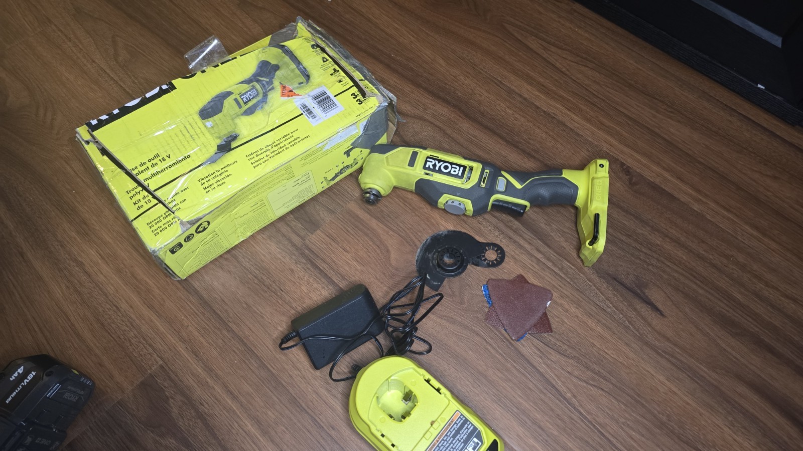 RYOBI 18V Cordless Multi-Tool Kit with Charger PCL430K1 MISSING BATTERY