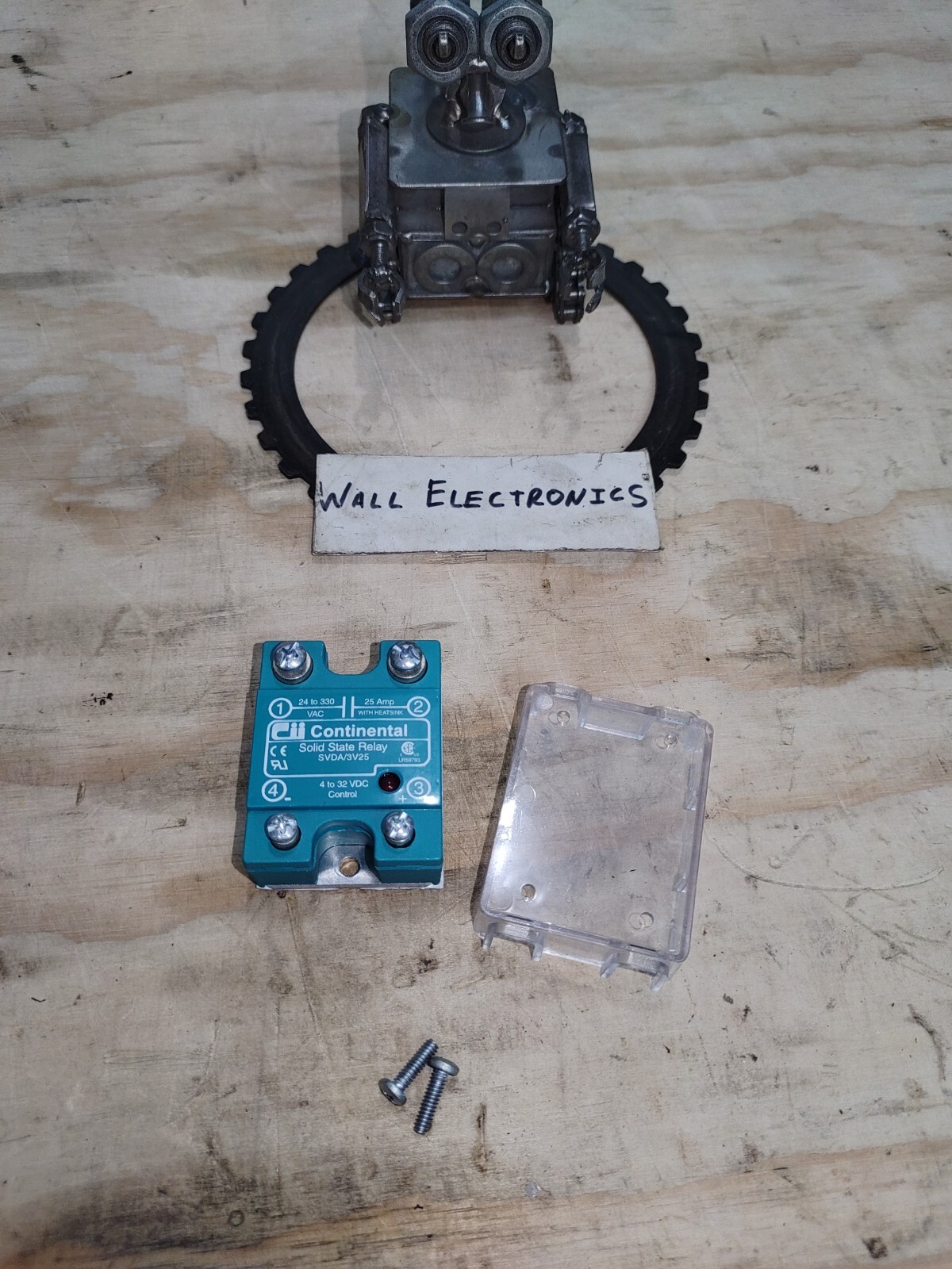Continental SVDA/3V25 Solid State Relay =From Running Machine=