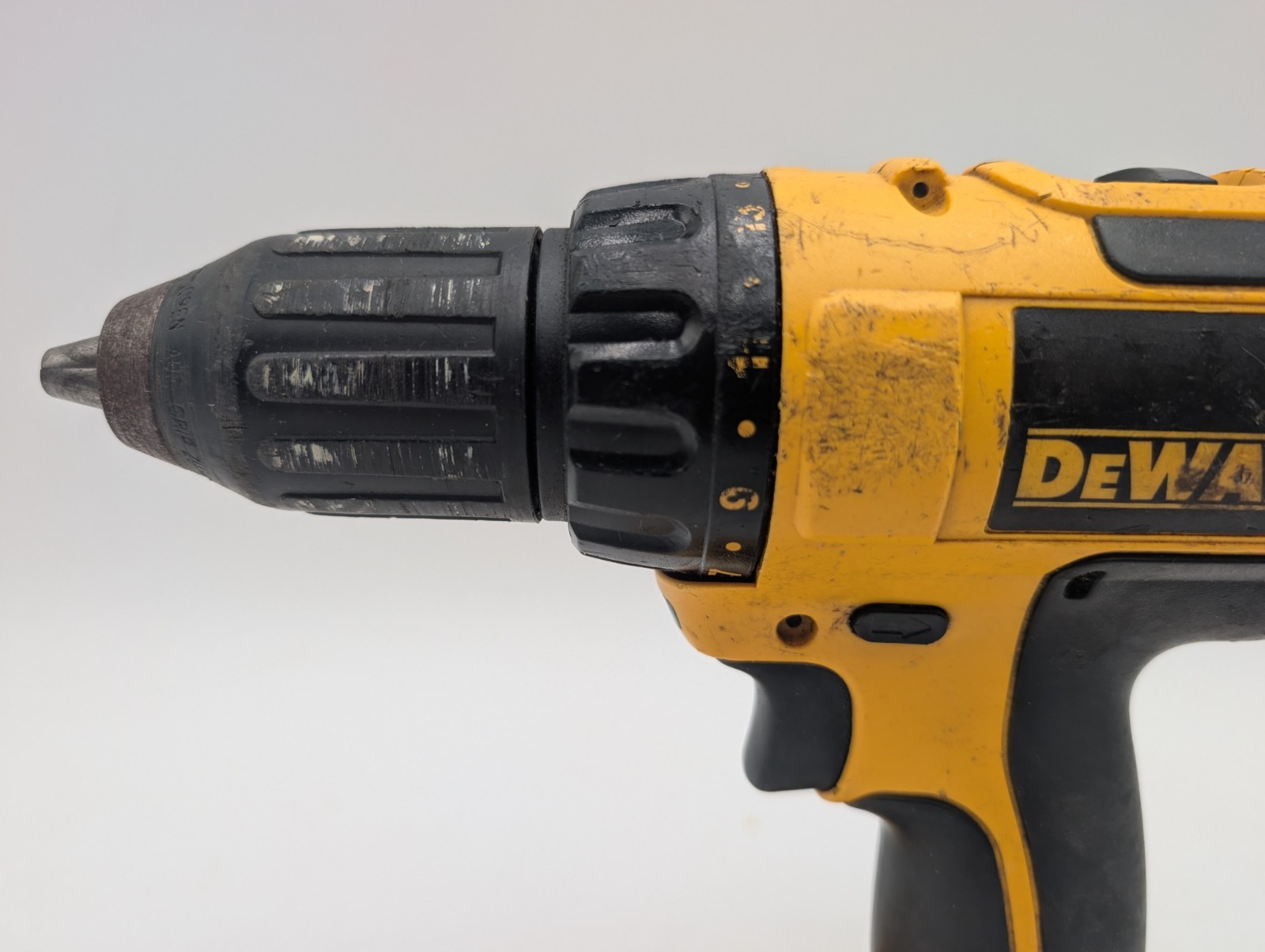 Dewalt 18V Volt DC720 Cordless 1/2" DRILL DRIVER Bare Tool