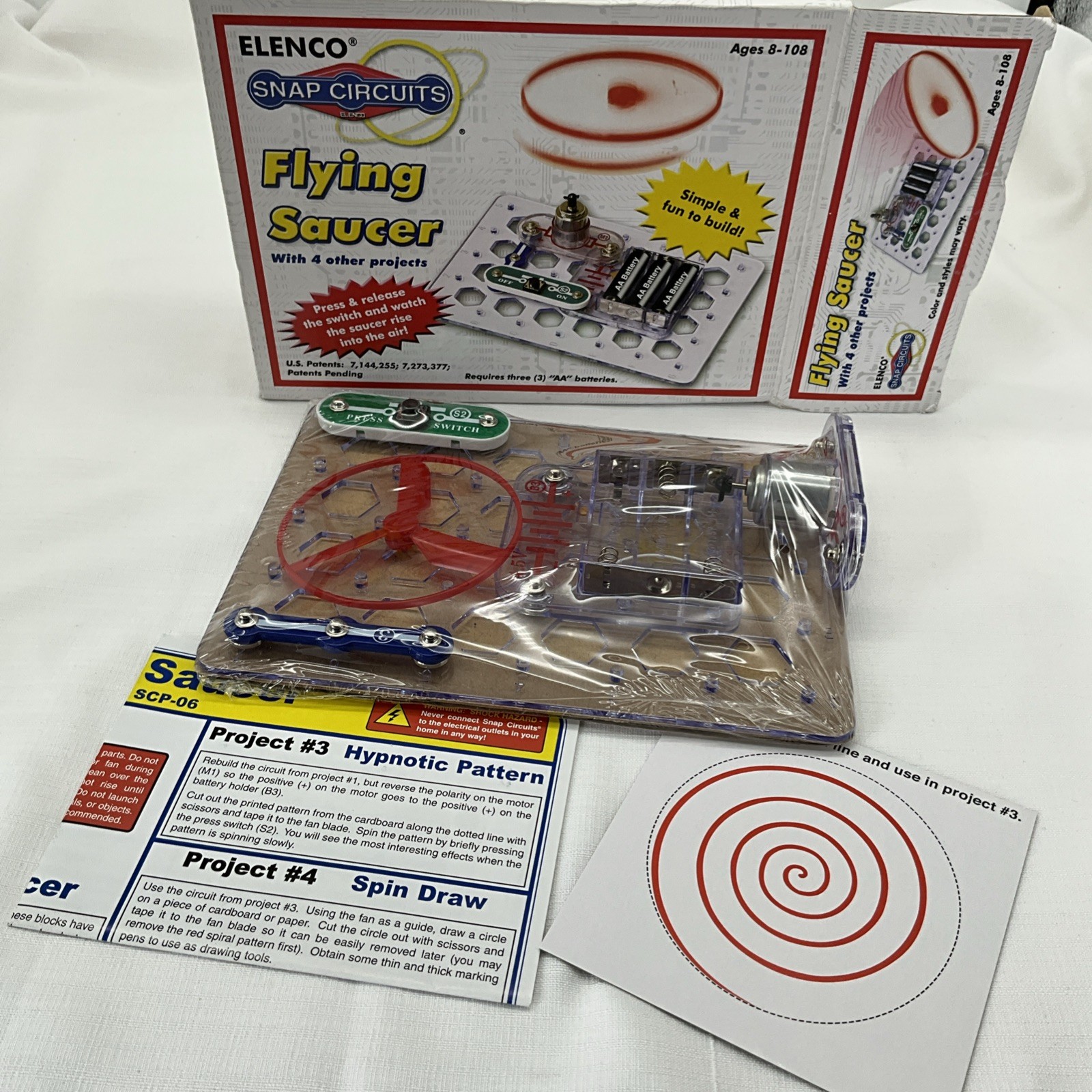 Elenco Snap Circuits Flying Saucer With 4 Other Projects Model SCP-06 New